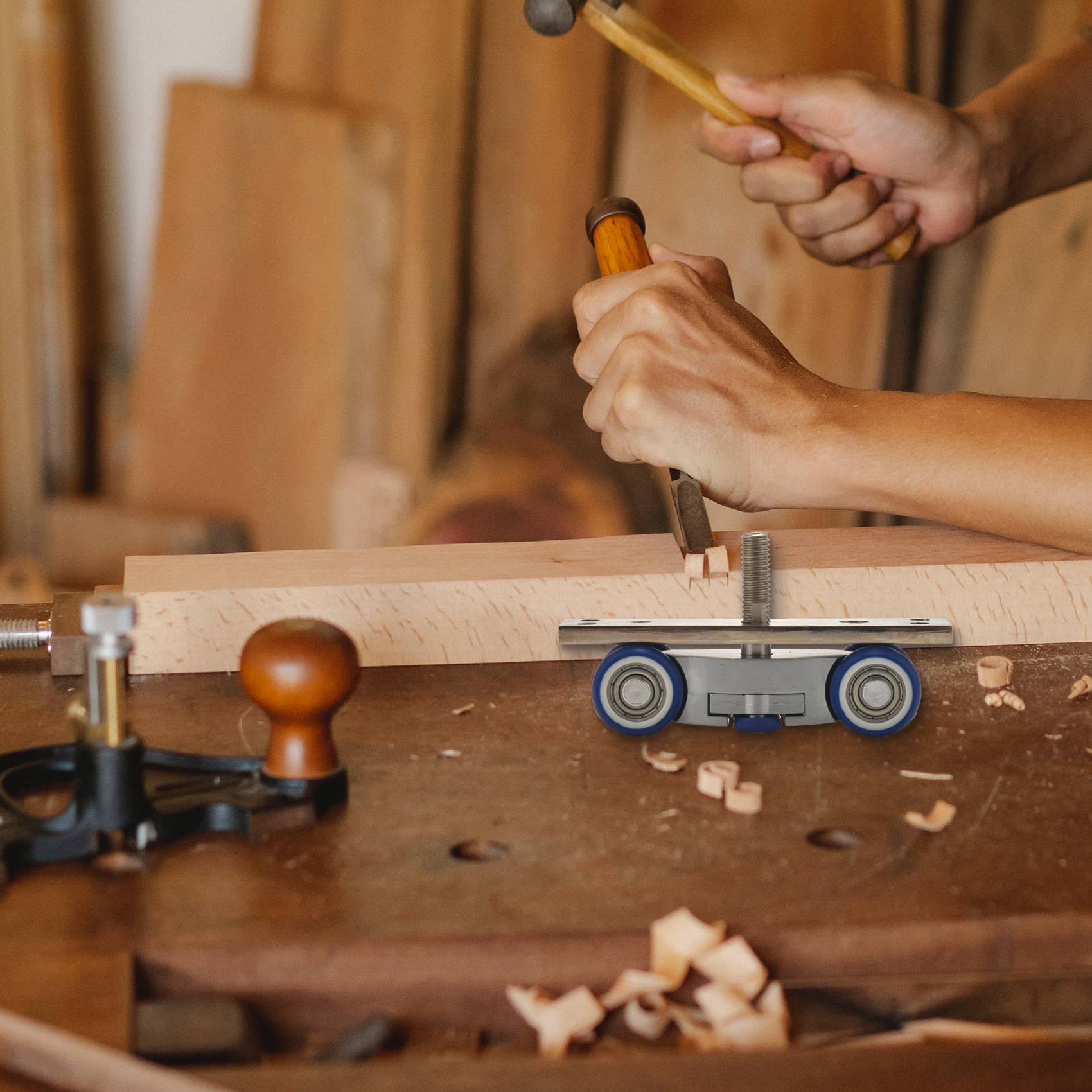 Lekkie okucia do drzwi składan – Furniture Hardware Paint recenzja i cena